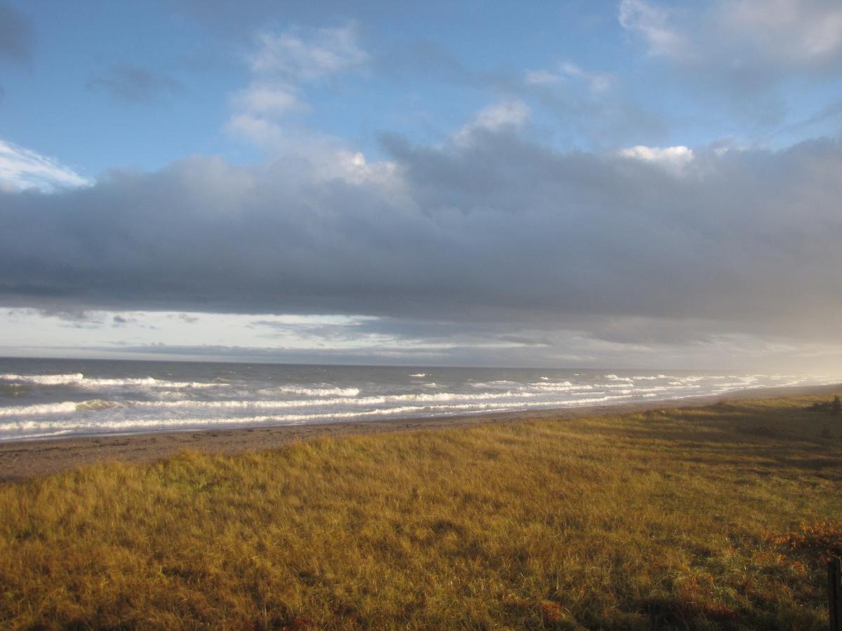 Le Phare Des Dunes Tracadie Bagian luar foto