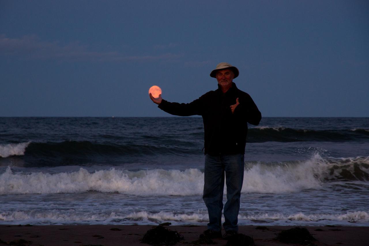 Le Phare Des Dunes Tracadie Bagian luar foto